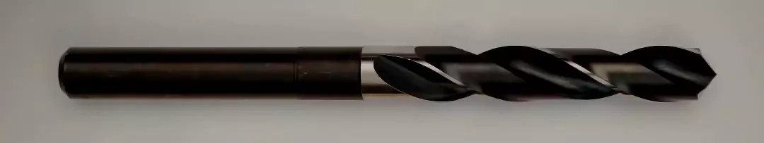 如何挑選深孔鉆加工的鉆頭,深孔鉆用什么材質(zhì)的鉆頭？